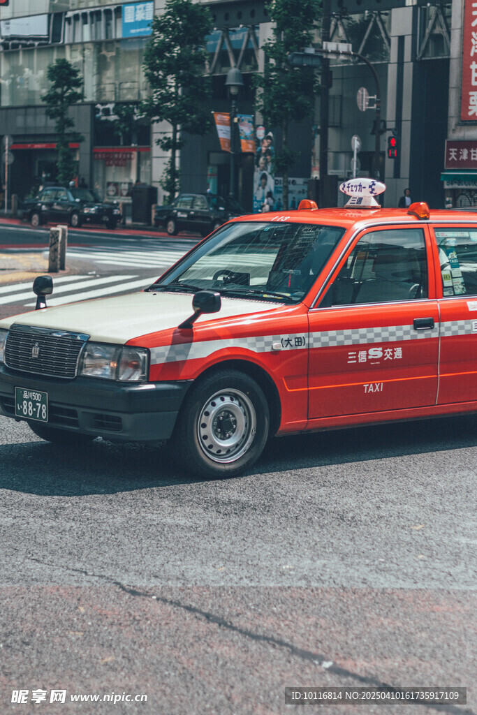 红色出租车