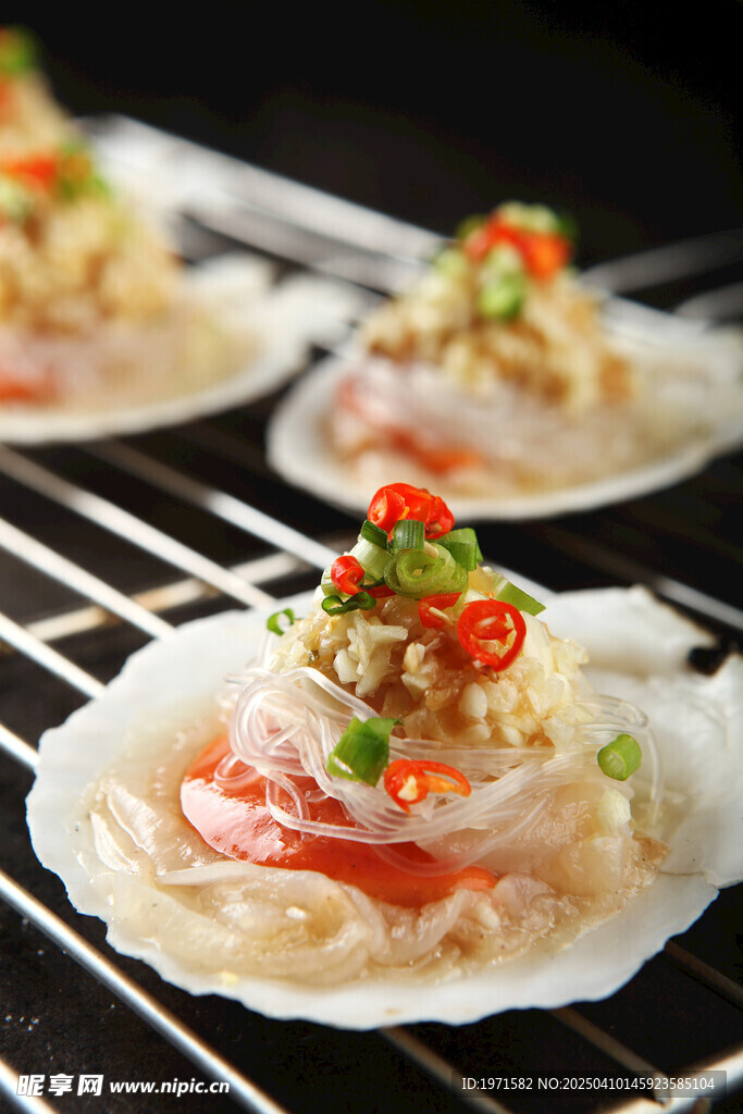 蒜蓉粉丝烤扇贝