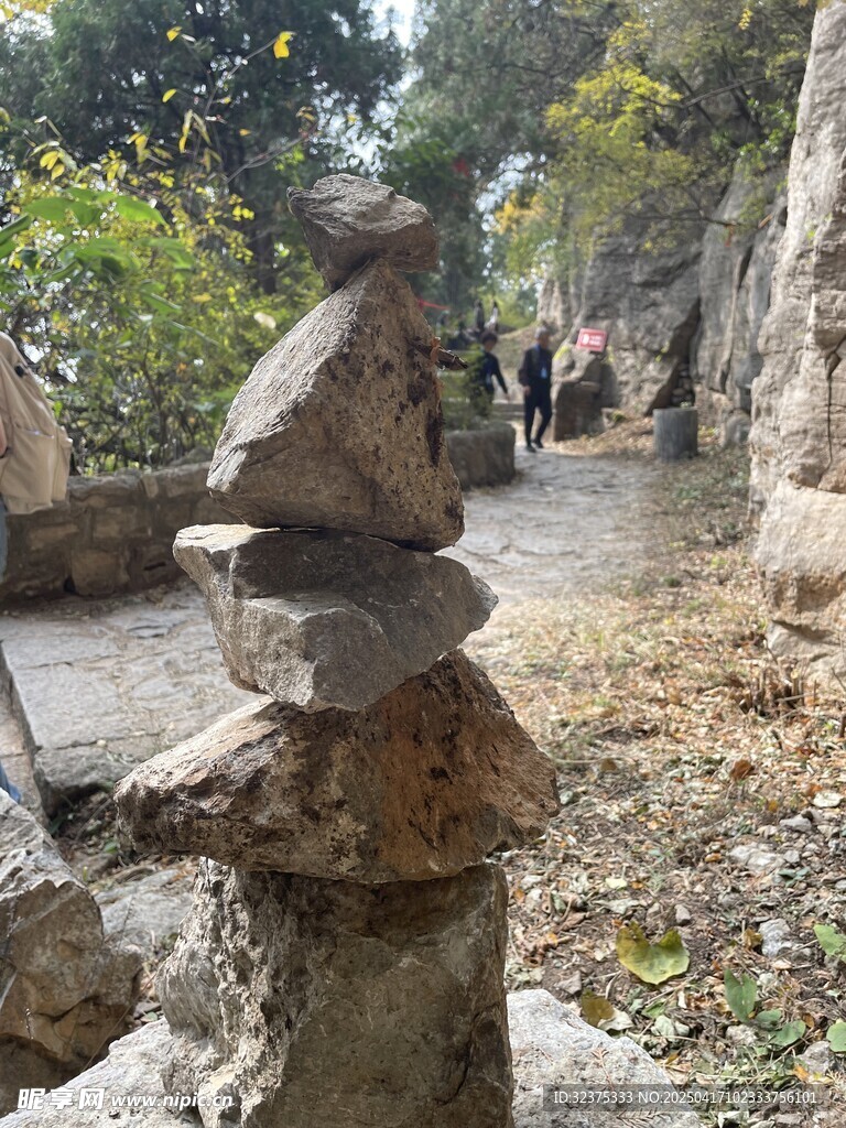 灵岩寺玛尼堆