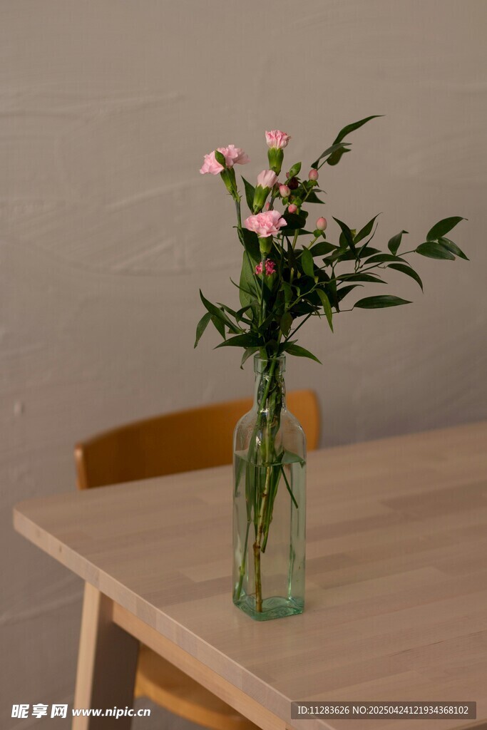 餐桌花瓶