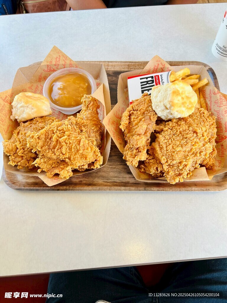 美味炸鸡套餐诱人呈现
