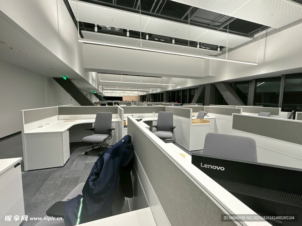 现代开放式办公空间布局