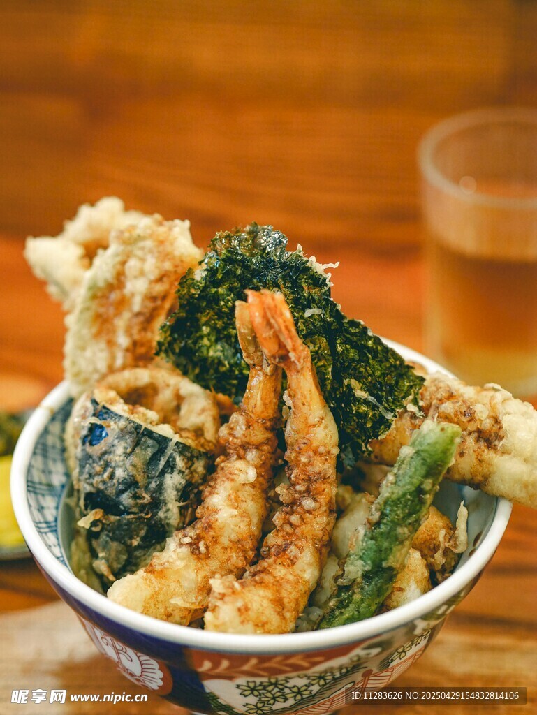天妇罗盖饭 美味诱人