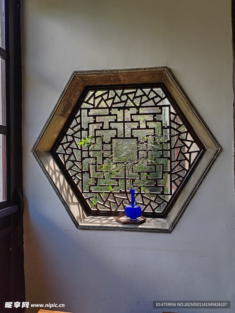 中式六角镂空窗饰