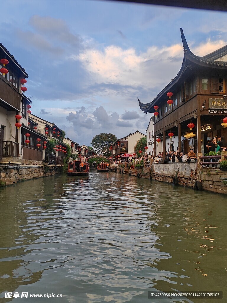 江南水乡河道古街景致