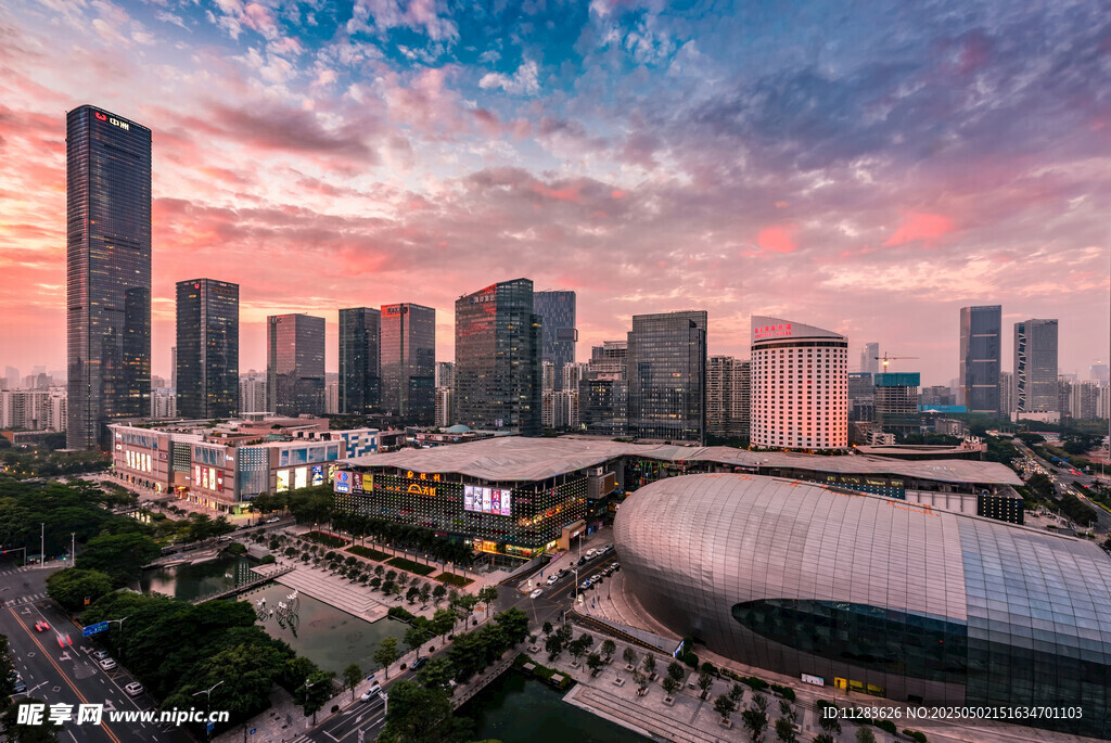 城市黄昏天际线美丽景观