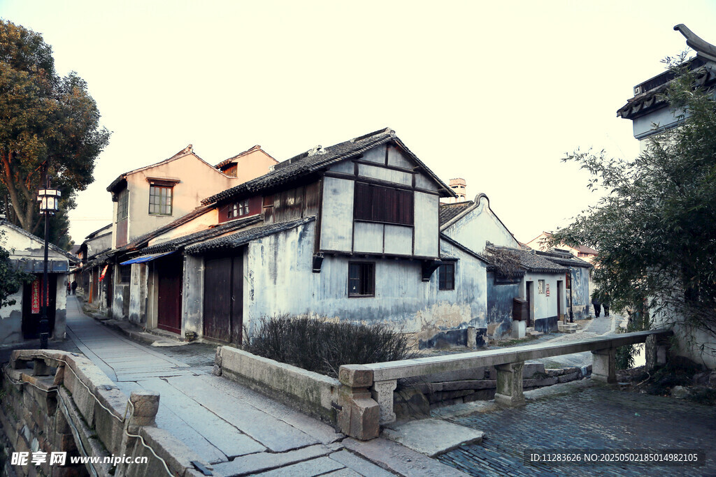 江南水乡古朴民居风貌