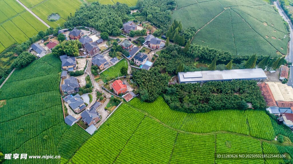 俯瞰乡村田园美丽景致