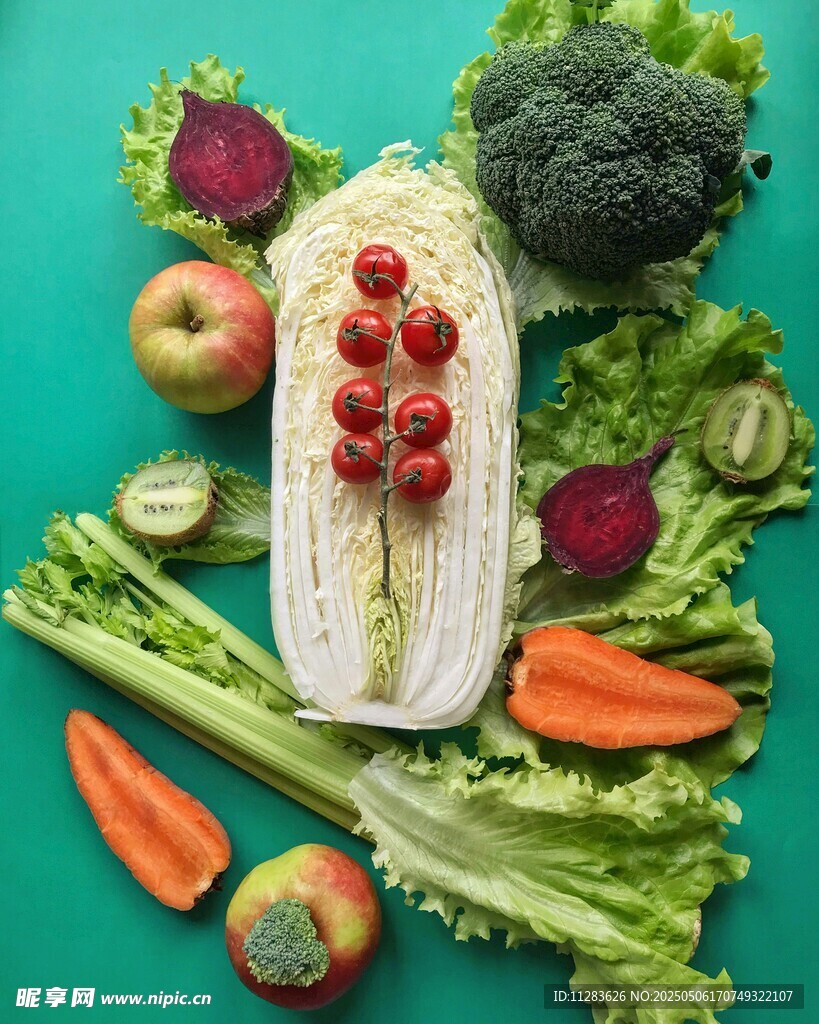 多彩新鲜蔬菜组合摆盘