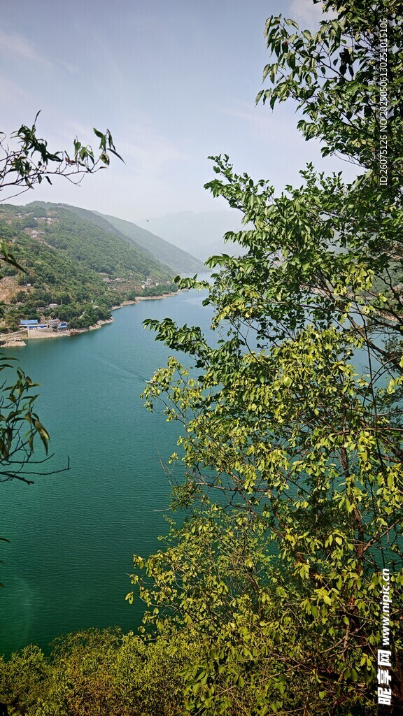 山河