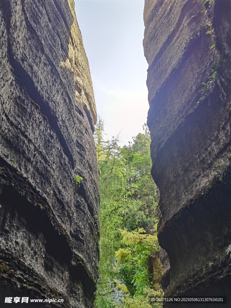 峡谷