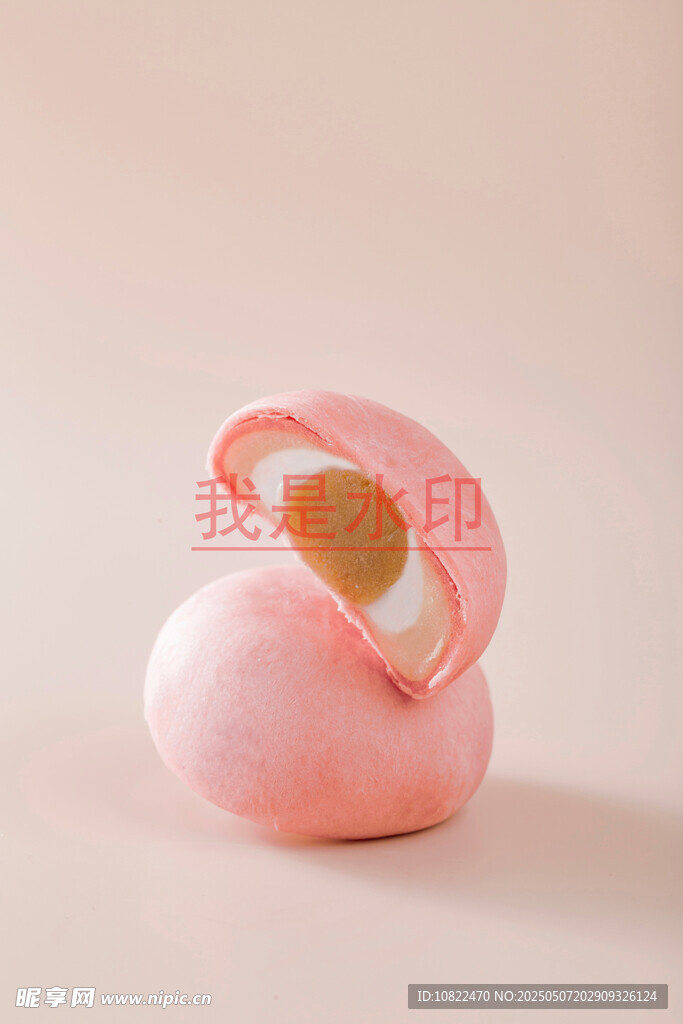 粉嫩桃子造型美妆蛋