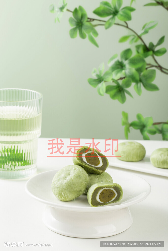 清新抹茶卷 搭配绿茶享受