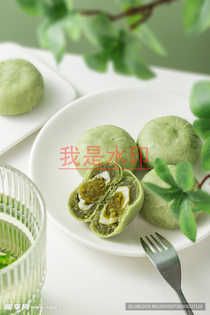 清新抹茶点心摆拍