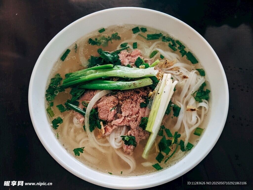 美味牛肉青菜汤面
