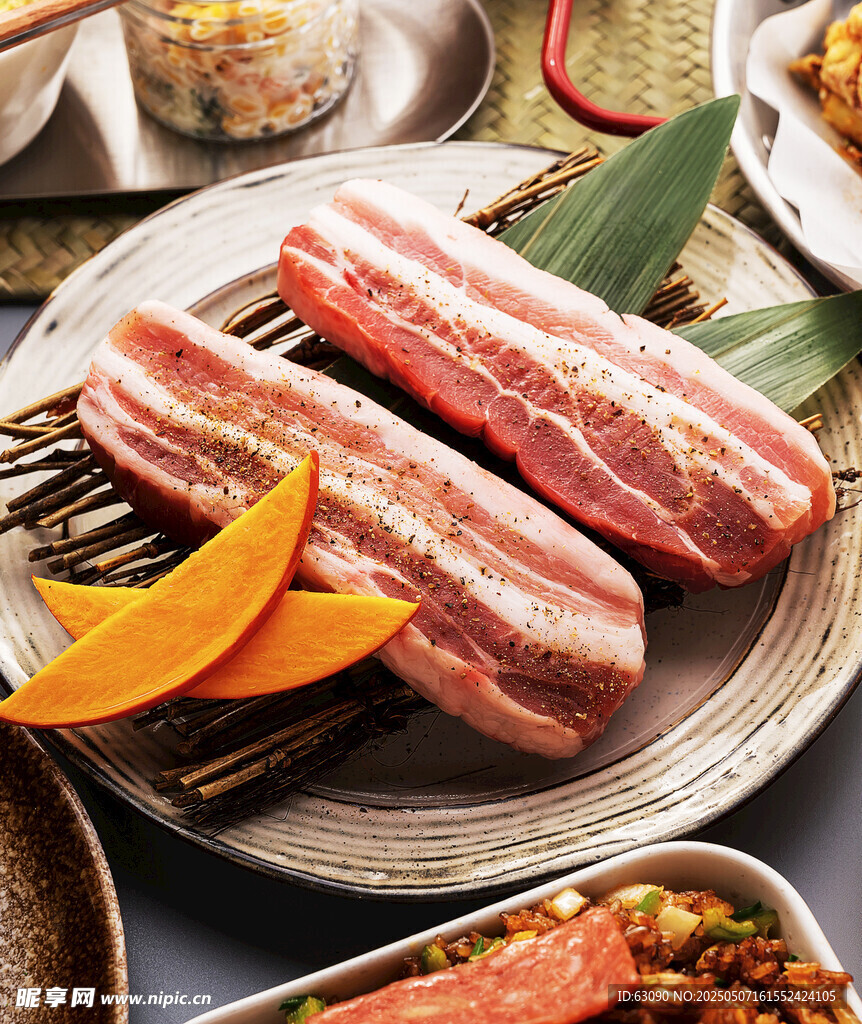 烤肉 韩式料理 日式厚切五花肉