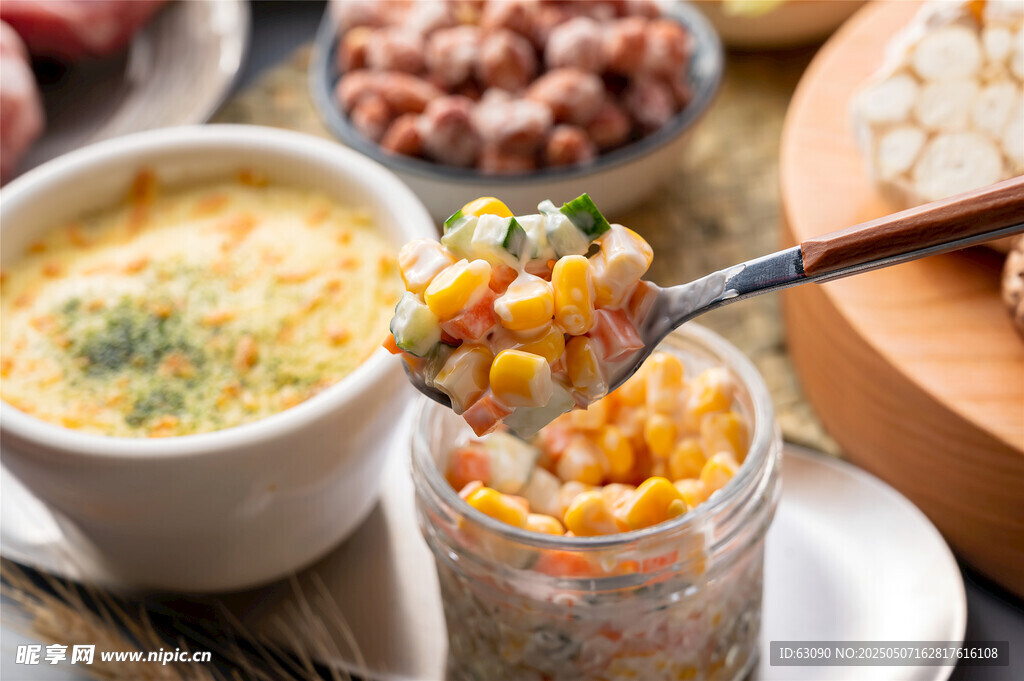 美味玉米羹舀起瞬间 芝士焗奶香