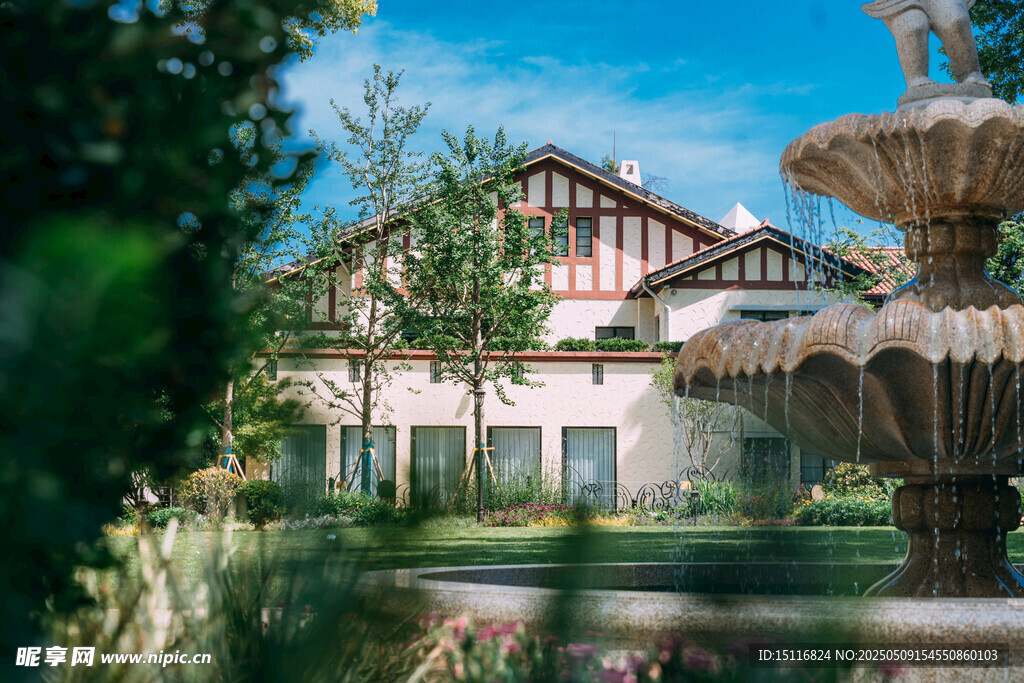 欧式庭院景观与喷泉建筑