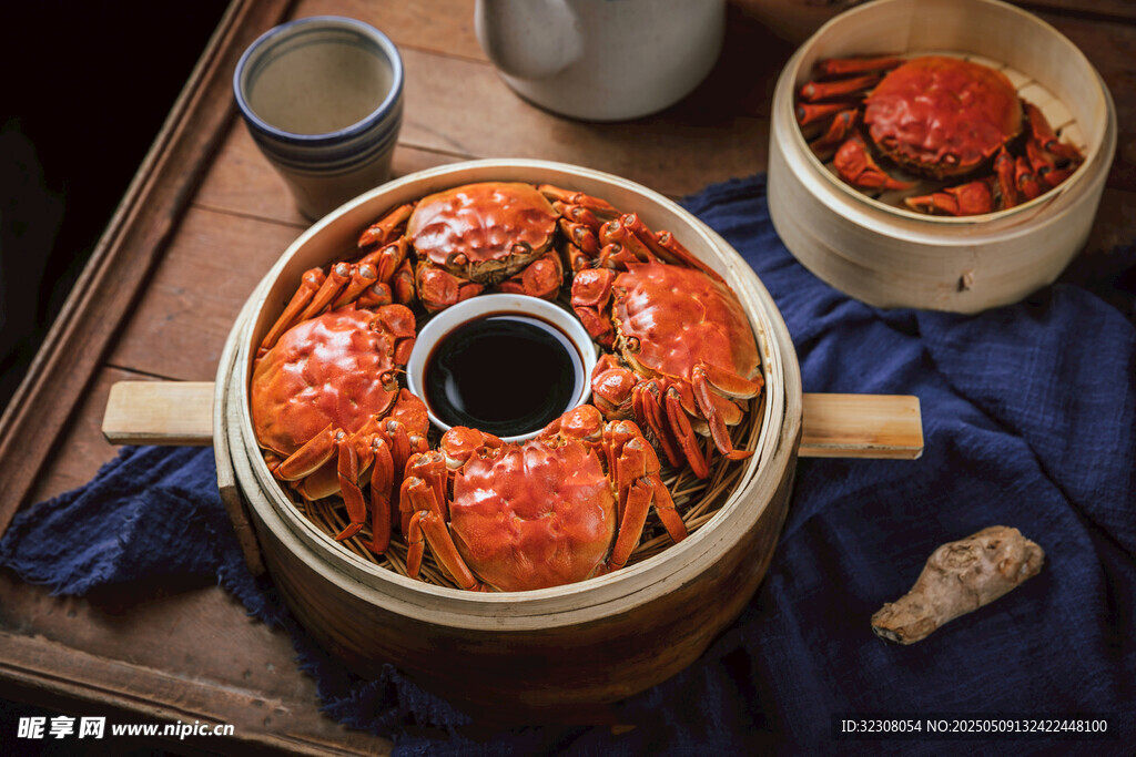 蒸笼里的美味大闸蟹