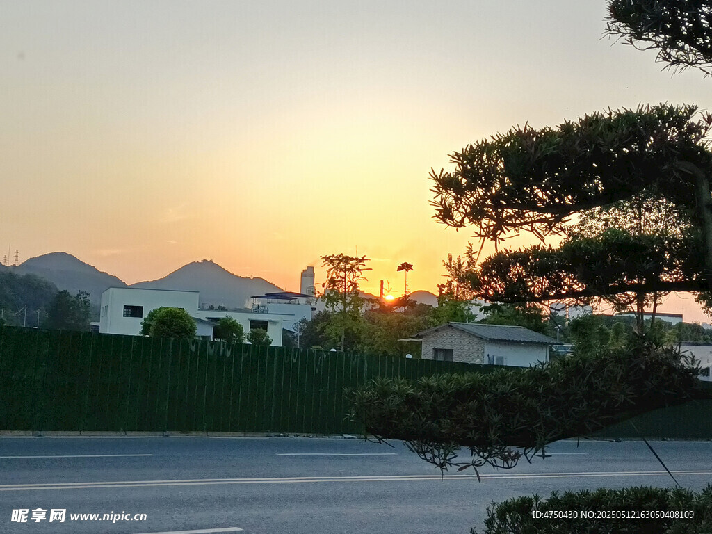 夕阳日落
