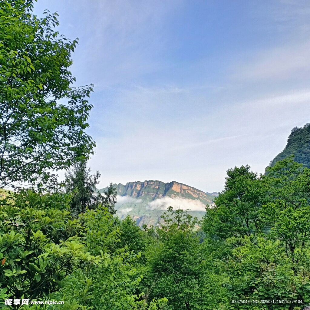远山美景