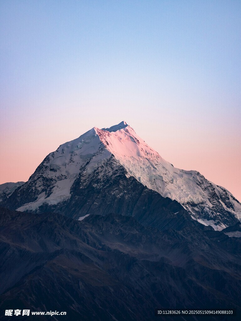 壮丽雪山美景