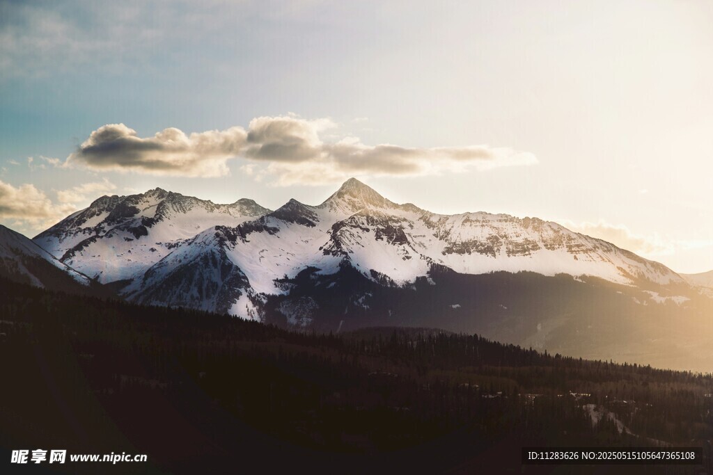 壮丽雪山美景