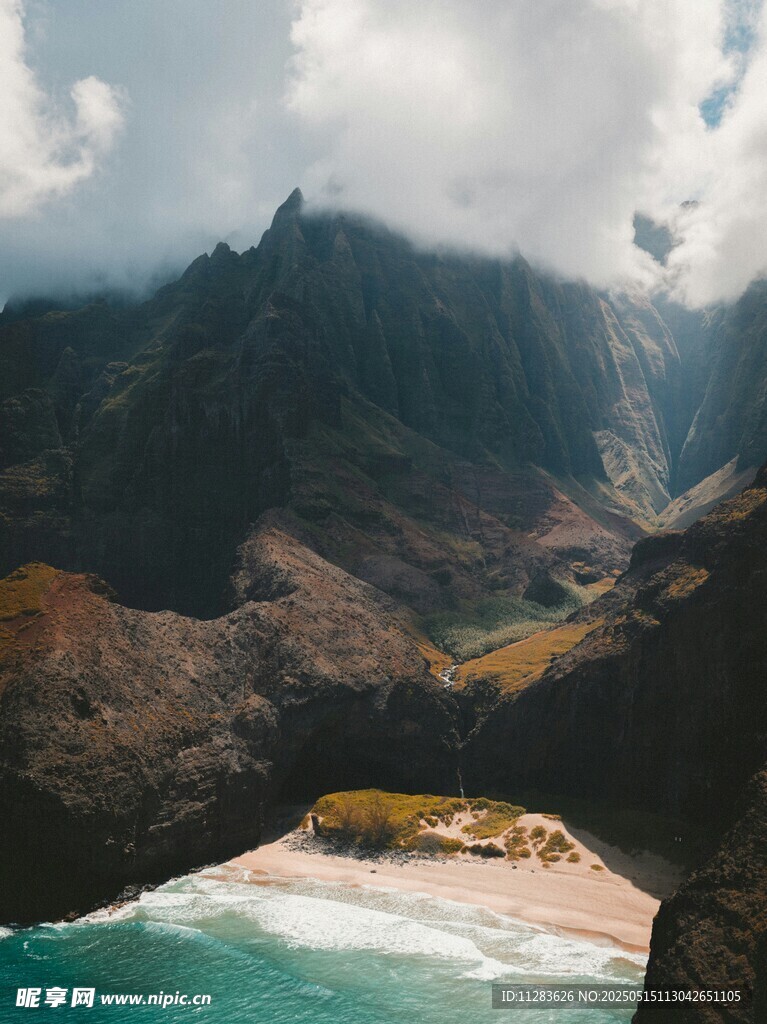 山海相依的绝美海岸风光