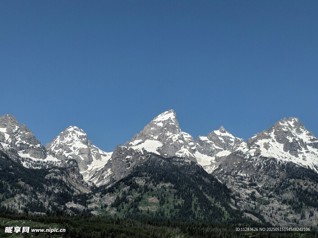 壮丽雪山美景