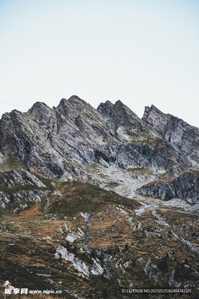 壮丽巍峨的高山景观