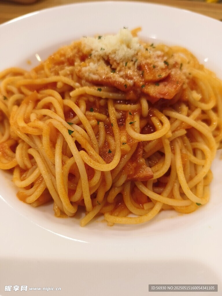 美味肉酱意大利面