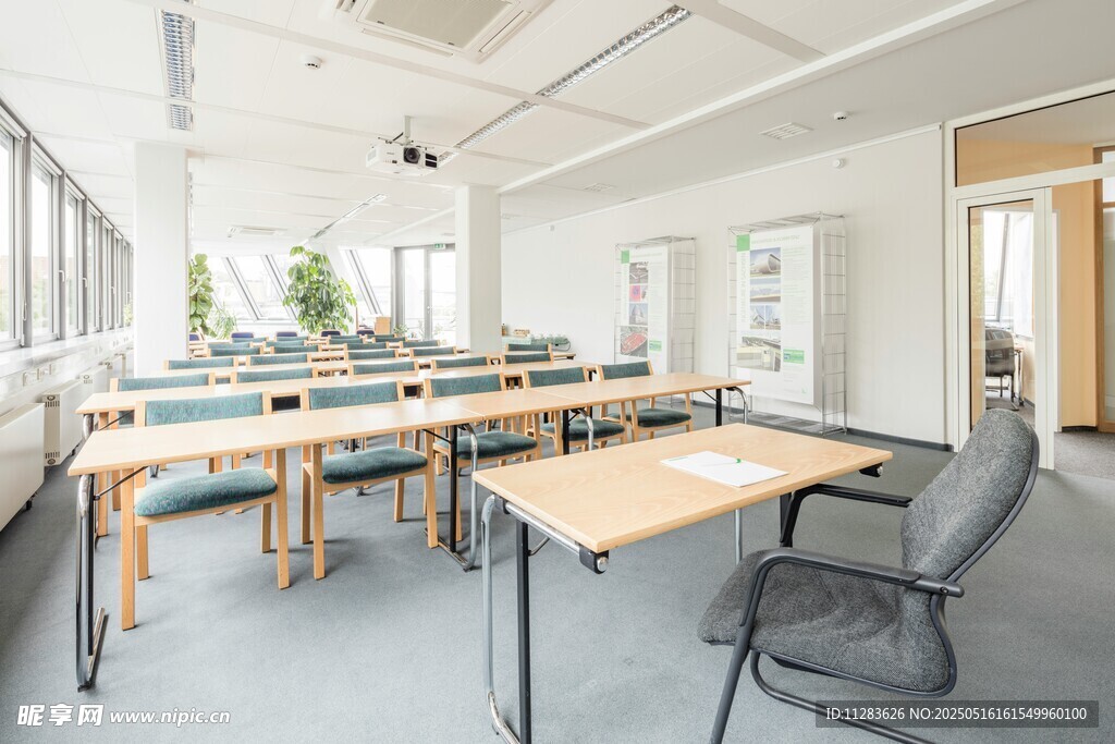 现代简约风格办公休息区