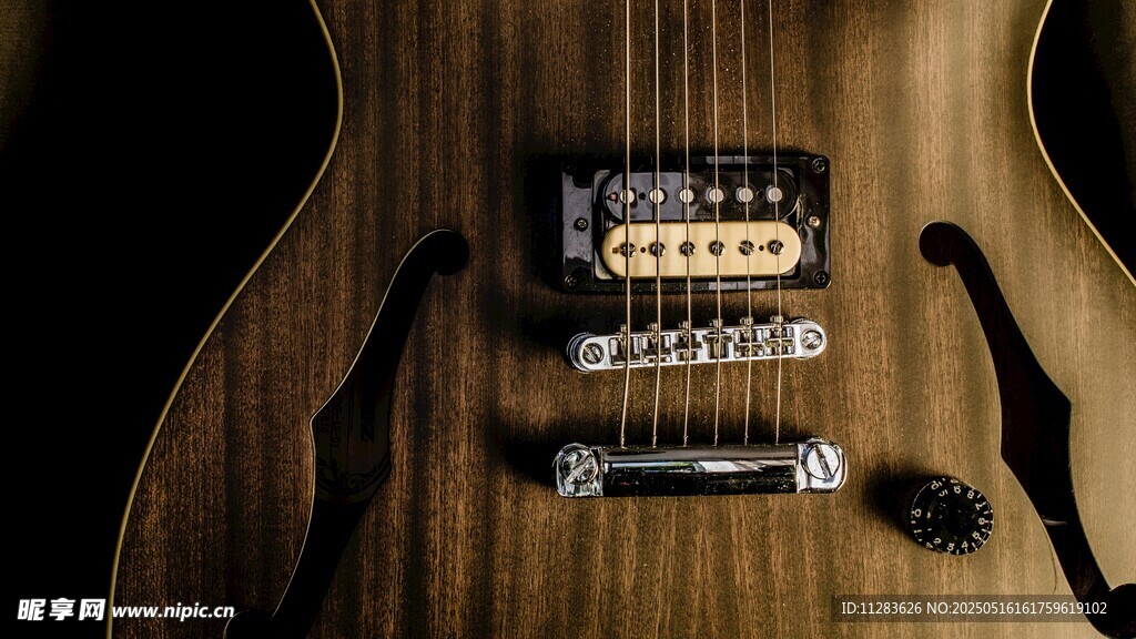 复古木质电吉他细节特写