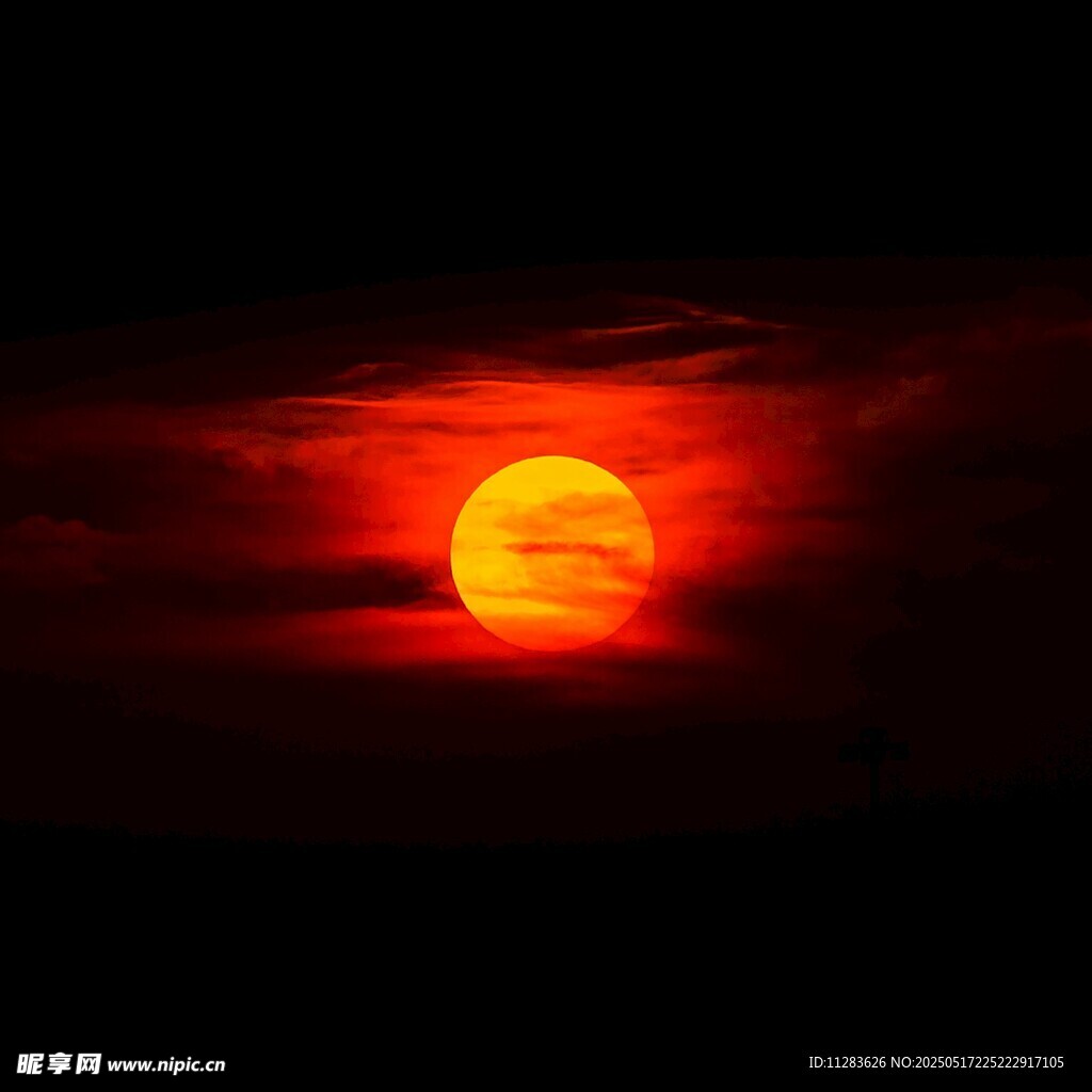 夕阳西下的壮丽景象