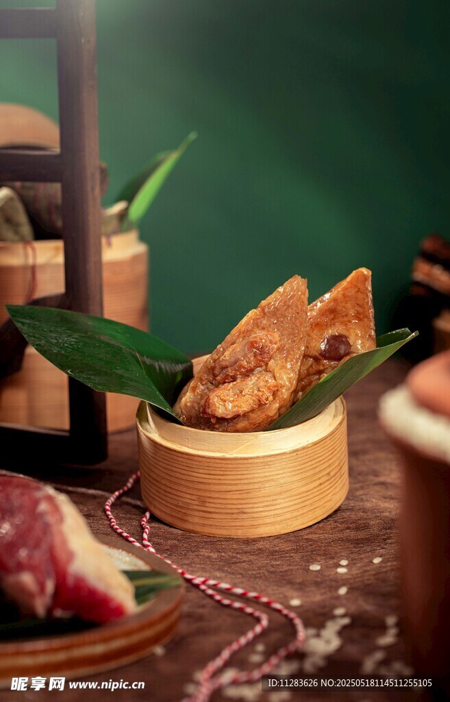 传统美味粽子与特色小吃