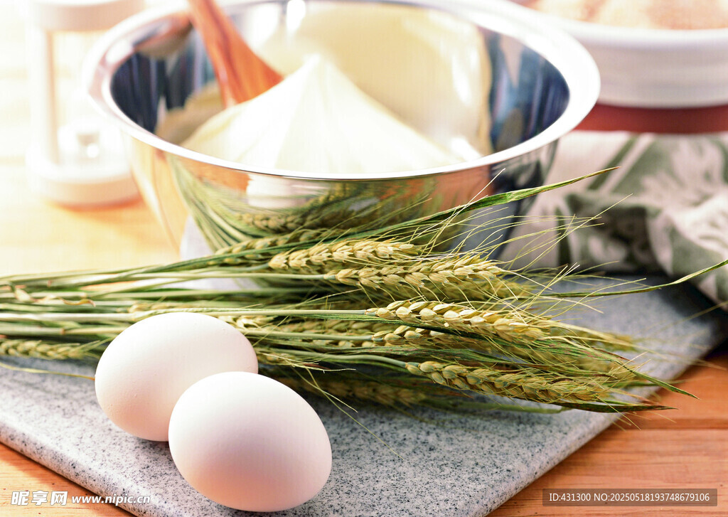 厨房中的烘焙食材与器具