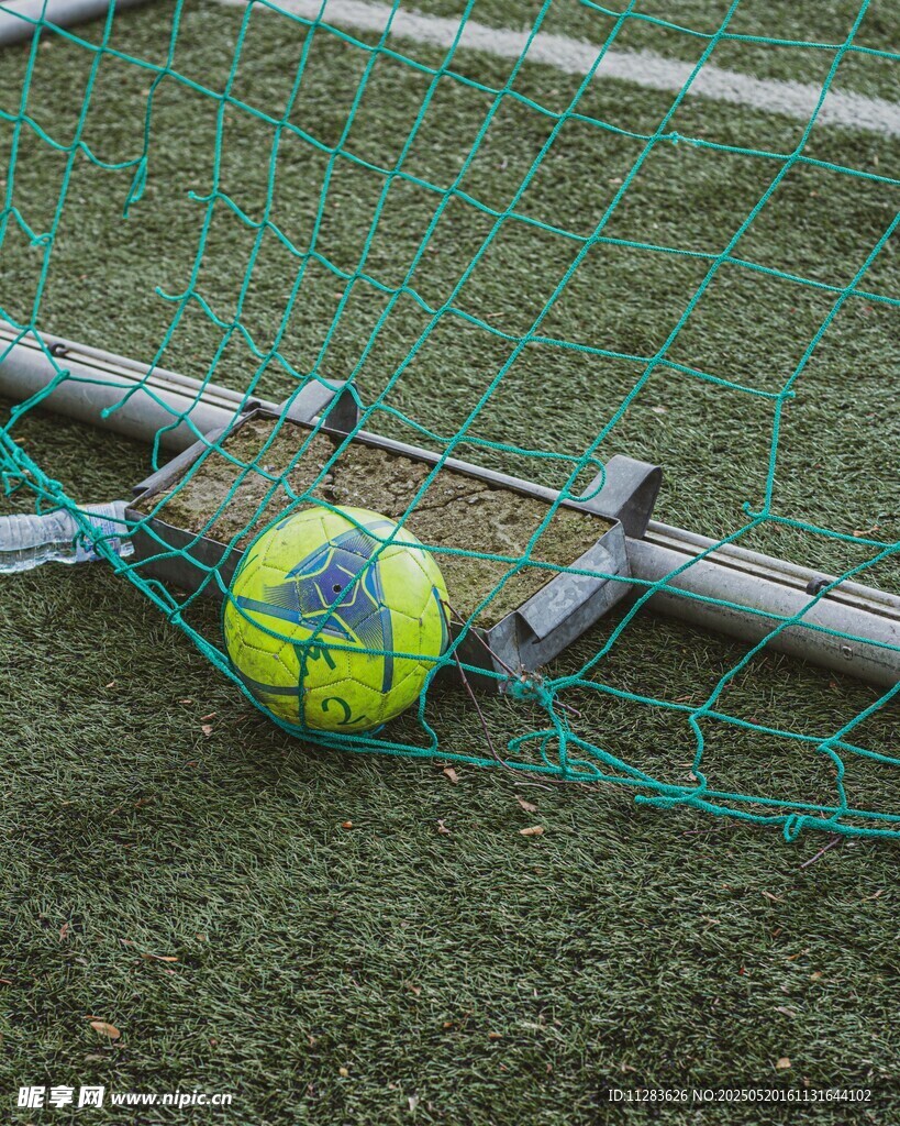 足球入网瞬间