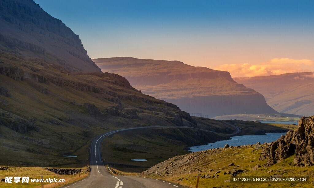 山间公路美景