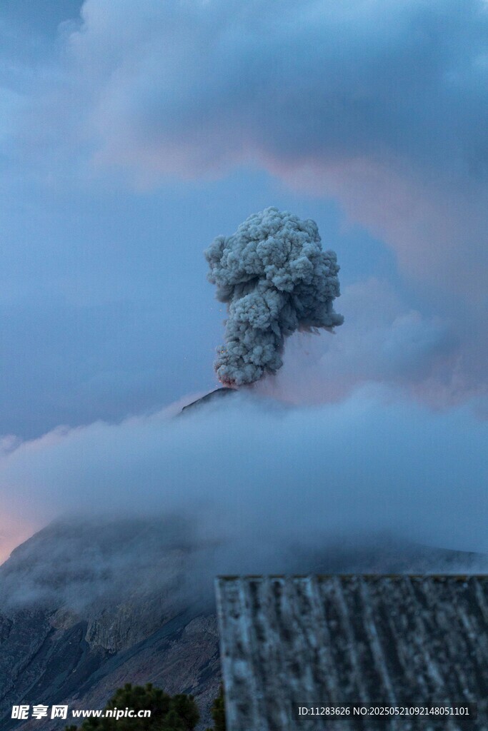 火山喷发