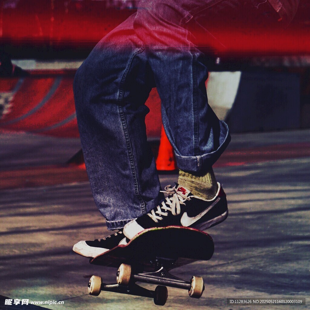 滑板者酷炫瞬间