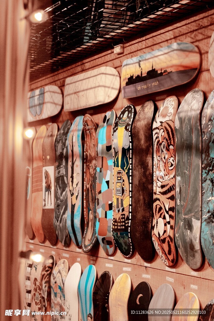 多彩领带陈列展示