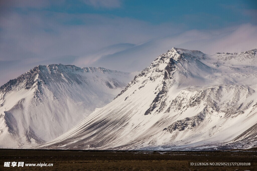 壮丽雪山景观