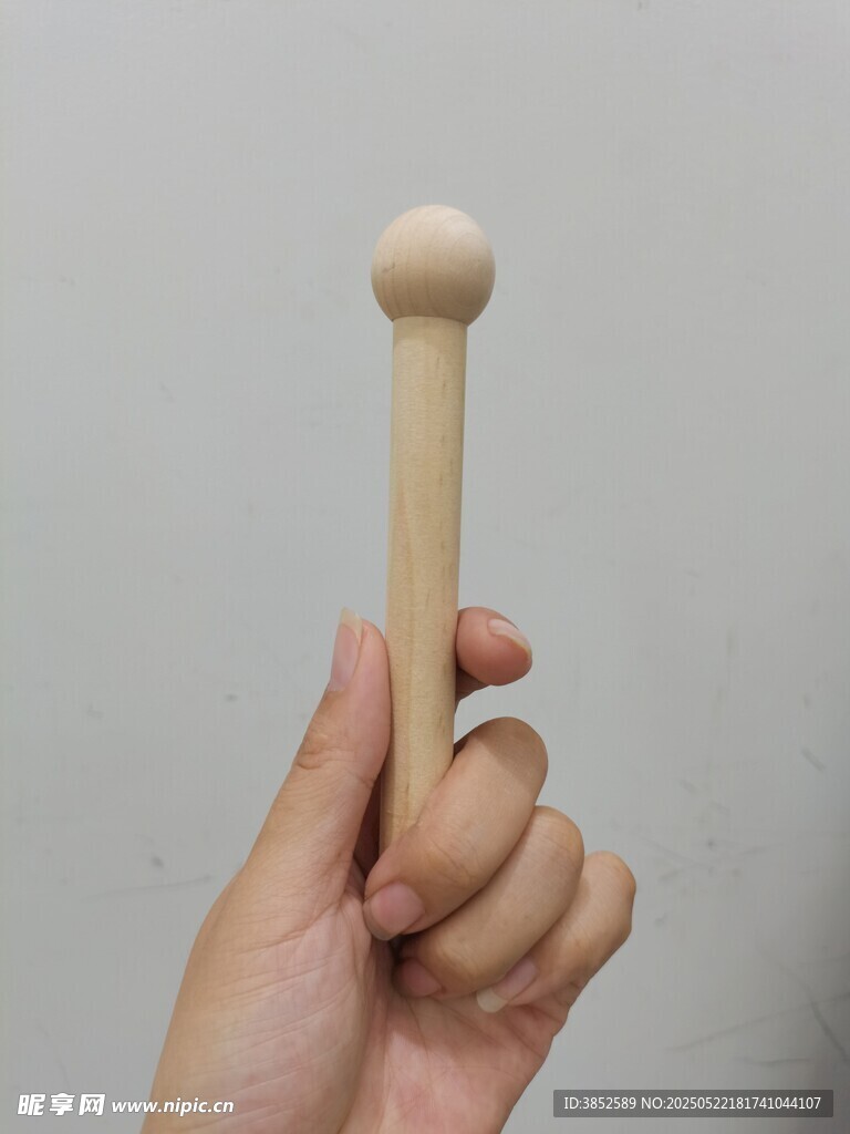手持木质圆球棒