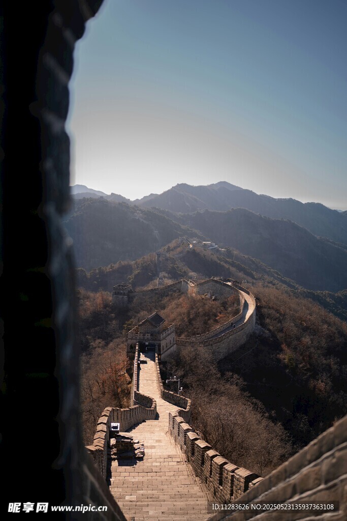 从长城瞭望壮丽山景
