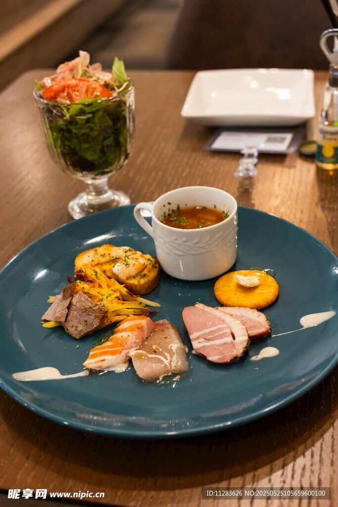 精致摆盘的美味西餐料理