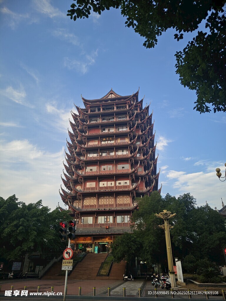 古色古香多层塔楼景观