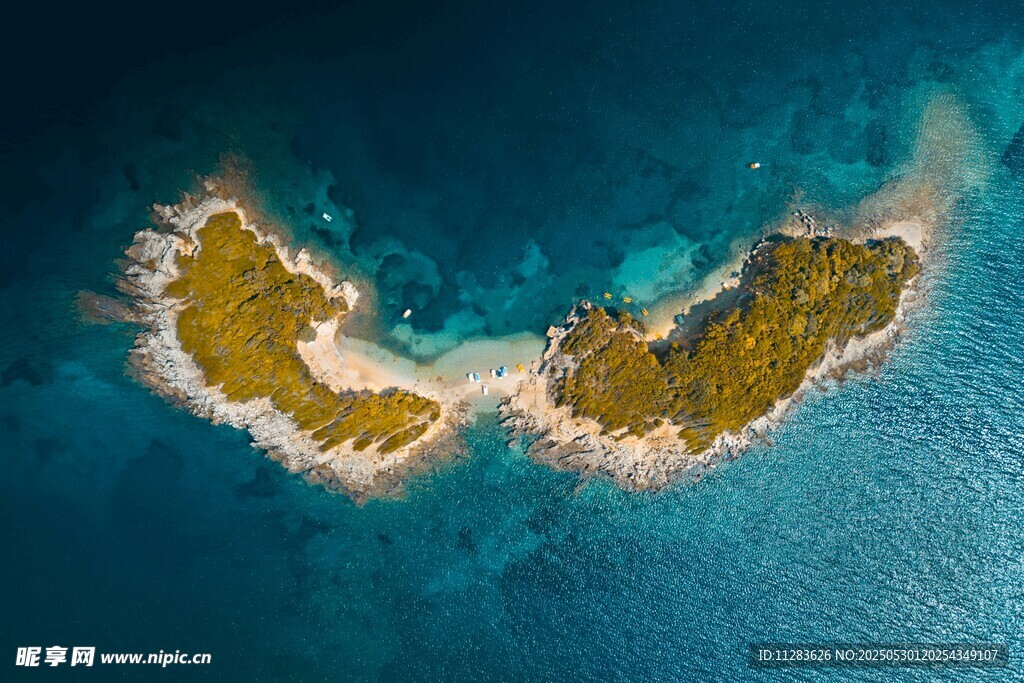 心形海岛俯瞰美景