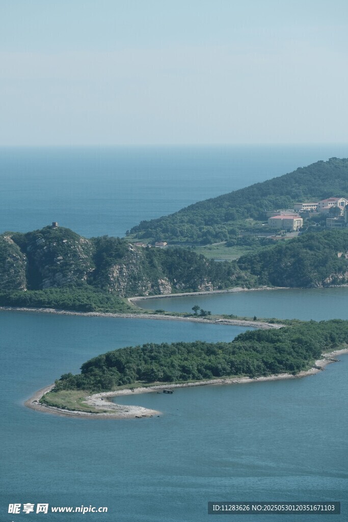 海上岛屿风光