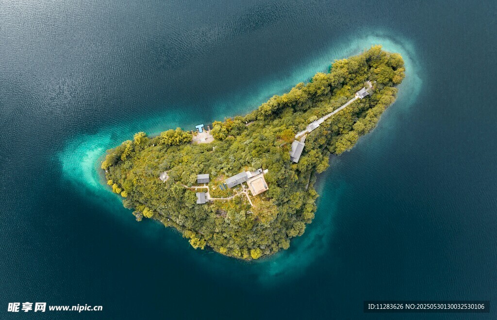 美丽海岛俯瞰图