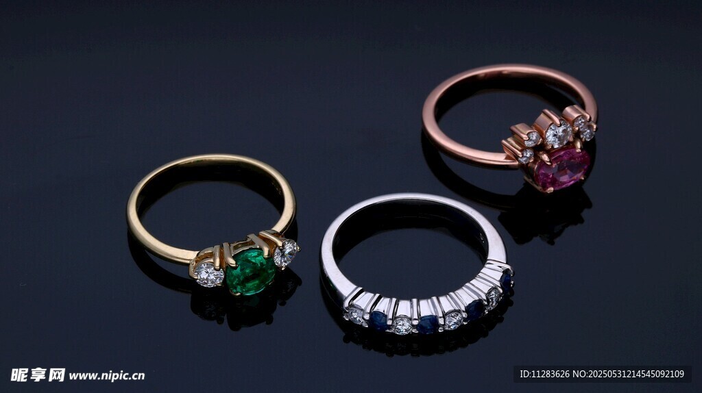 多彩宝石戒指展示